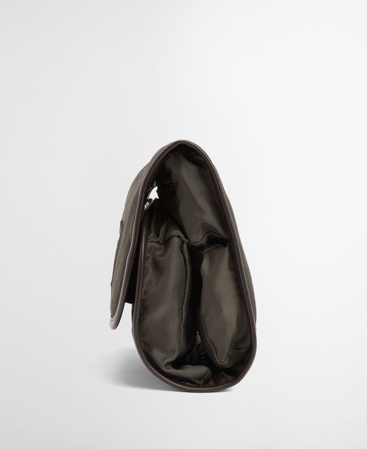 Barbour Wax Hanging Washbag